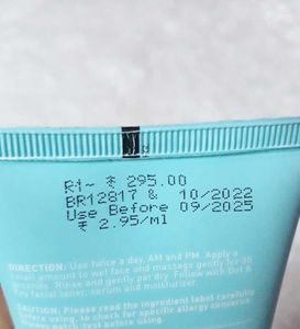 Dot &amp; Key Deep Pore Clean Foaming Face Wash for Da