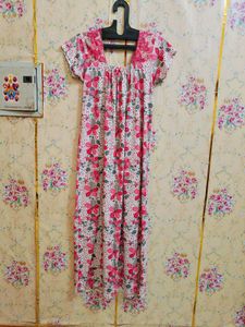 🇳🇿💫🎀Elegant Floral Nightgown