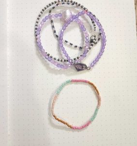 Beachy Bracelet Stack Of 5 🐚🏖️🌊