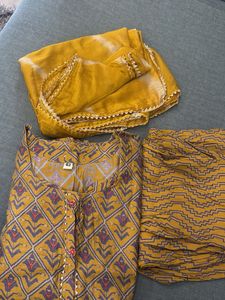 MuslinSilk K.P &amp; Chiffon Dupatta With Gota Detail