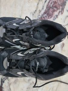 New Balance 408 Black Silver Sneakers