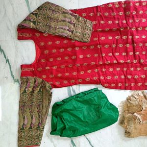 banarsi Red Kurta Set with Green Bottom