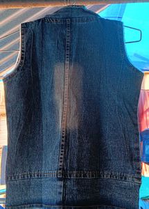 Denim Vest with Zipper ( free size upto M)