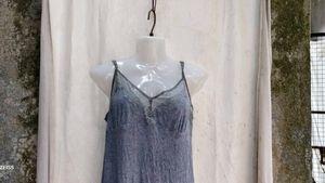 11V. Comfortable Grey Chemise with Lace Trim