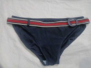 Navy thrift 🤎Bottom with Belt Detail
