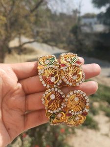 Exquisite Peacock Bangles with Sparkling Stones 💚