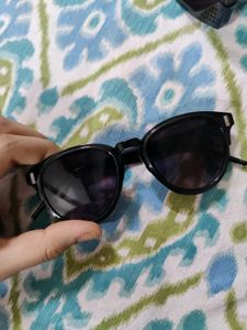 set of 4 Sunglasses