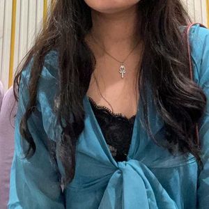 Chic Tie-Front Blue Tie-Dye Blouse