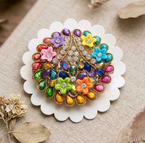 Multicolor Flower Hair Clutcher