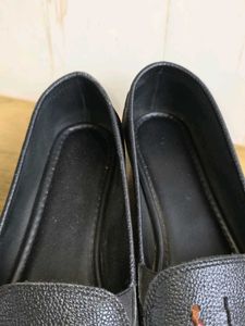 Classic Black leather Loafers