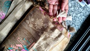 new monga silk brocade paithani