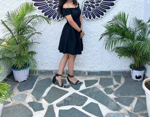 Chic Off-Shoulder Black Dress