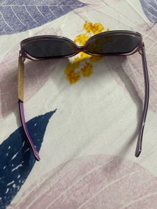 Chic Black Oversized Sunglasses