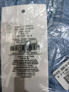 Wide-Leg Light Wash Jeans