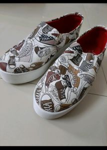 Women's Casual Shoes