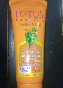 Lotus Matte 3 In 1 Sunscreen