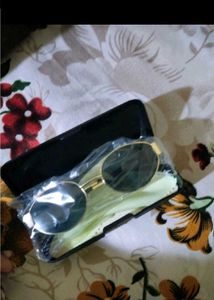 Oval Sunglasses - Gold Frame, Black Lenses