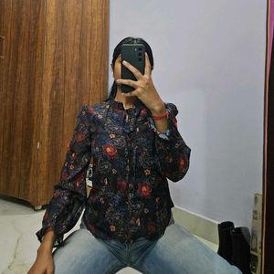 Floral Woman Top