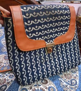 Sling Bag