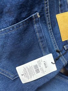 SHEIN full length fly trending mid wash jeans