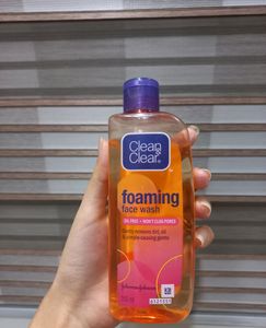 Clean &amp; Clear Facewash