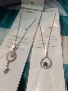 Set of 2 Elegant Necklaces