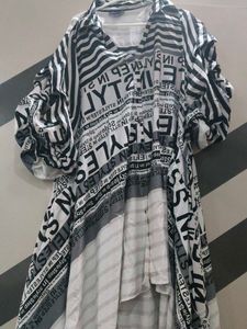 Unique Graphic Print Tunic Top