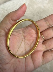 ✨ GOLD OVAL SOLITAIRE BANGLE – MINIMAL &amp; ELEGANT �