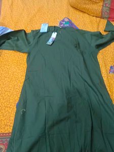 Green Kurta set with Gold Print