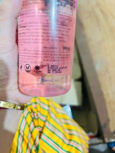 NYKAA Wanderlust Shower Gel