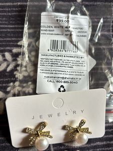 Sparkly Bow Pearl Earrings