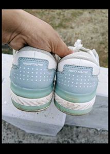 Red Tape Sneakers