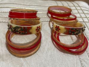 Red &amp; Cream Bangle Set with Intricate Design