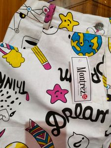 Graphic Printed Skirt