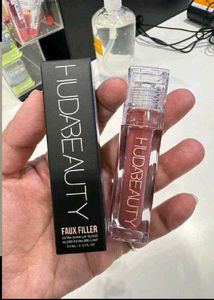 Huda Beauty Lip Gloss - Bombshell