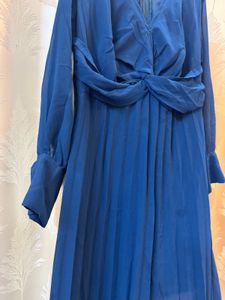 Elegant Blue Pleated Dress