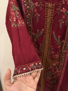 Meroon Pakistani Suit