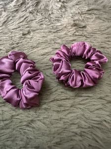 Brand new Jamuni hair scrunchie set