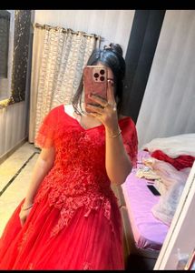 Stunning Red Embroidered Gown❤️🎀🦋