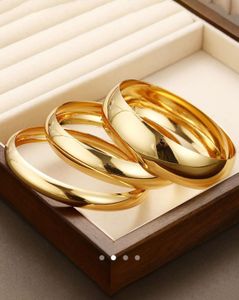 Chunky Gold Tone Bangle Set