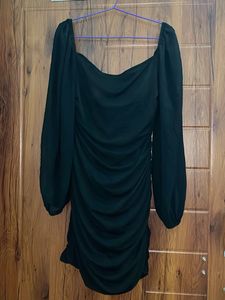 Black bodycon dress