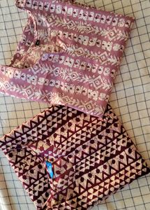 Set of 2 Printed Kurtas