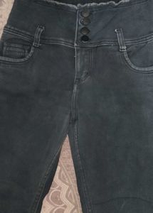 High-Waist Button-Up Jeans