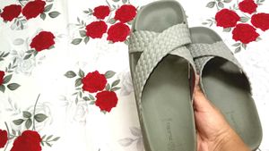 Zudio grey sandals