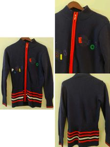 Chic Navy Blue Zip-Up Sweater