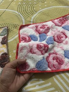 Set of 2 Floral Print Handkerchief