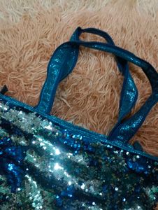Sparkling tote bag