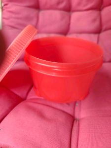 600 COINS ONLY ~ Red Plastic Storage Container