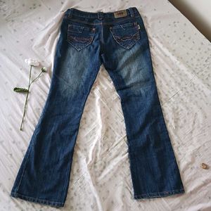 mid waist Y2K jeans 2008.Women's Blue Flare Jean