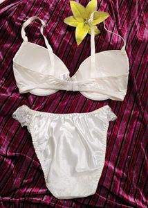Elegant White Lingerie Set